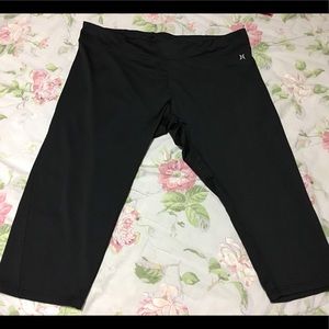 Hurley Nike Dri-Fit Crop Solid Black Capri Legging